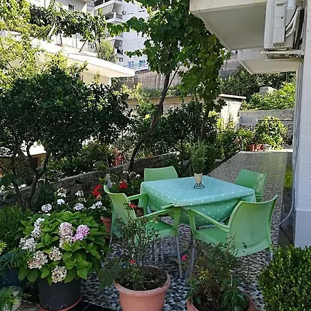 Garden Ramos Villa Sarandë